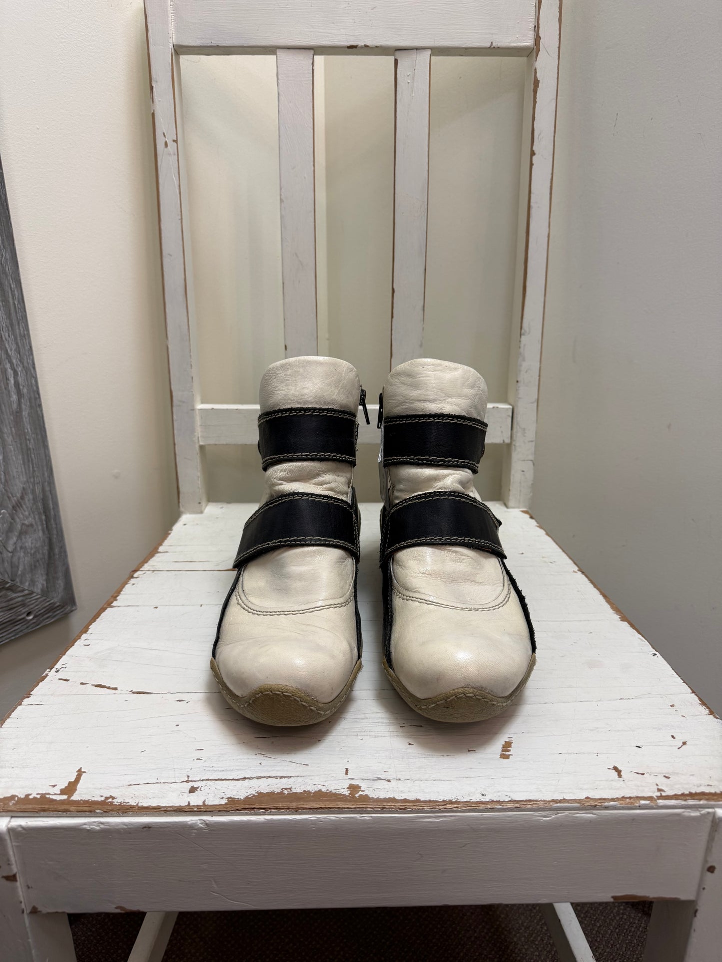 Eject Boots