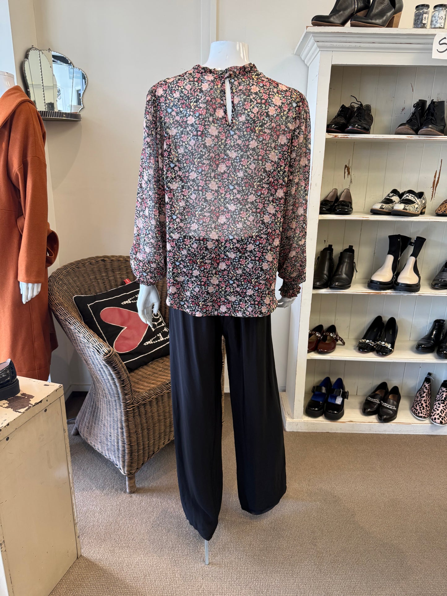 Billie The Label Top
