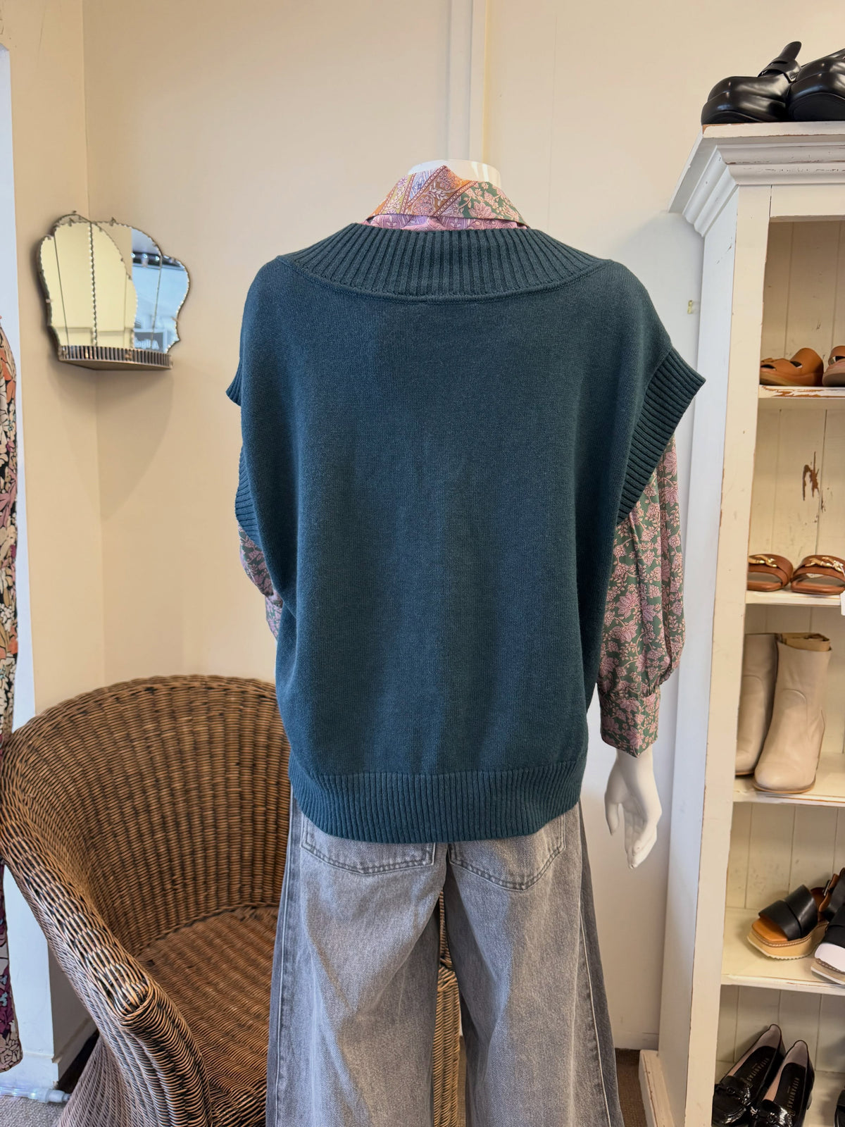 Moochi Vest