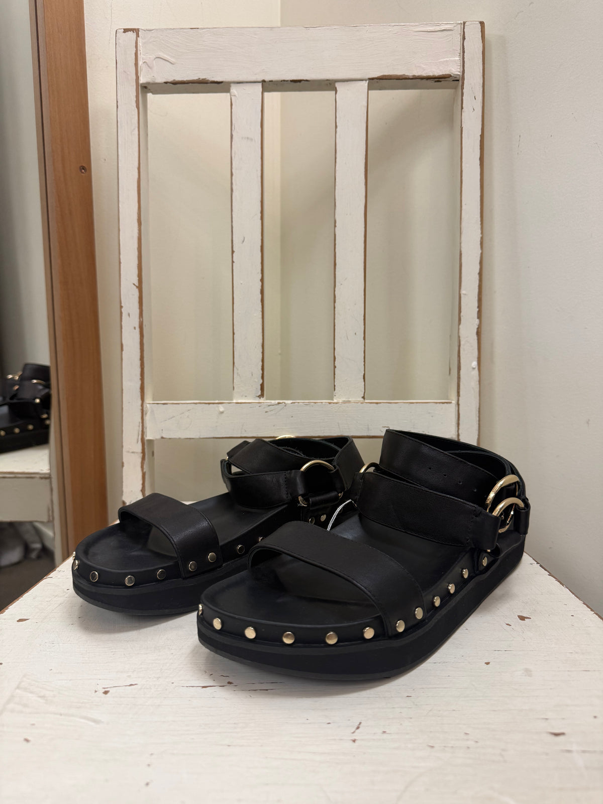La Tribe Sandals
