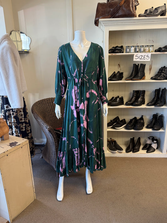 Fria Dress
