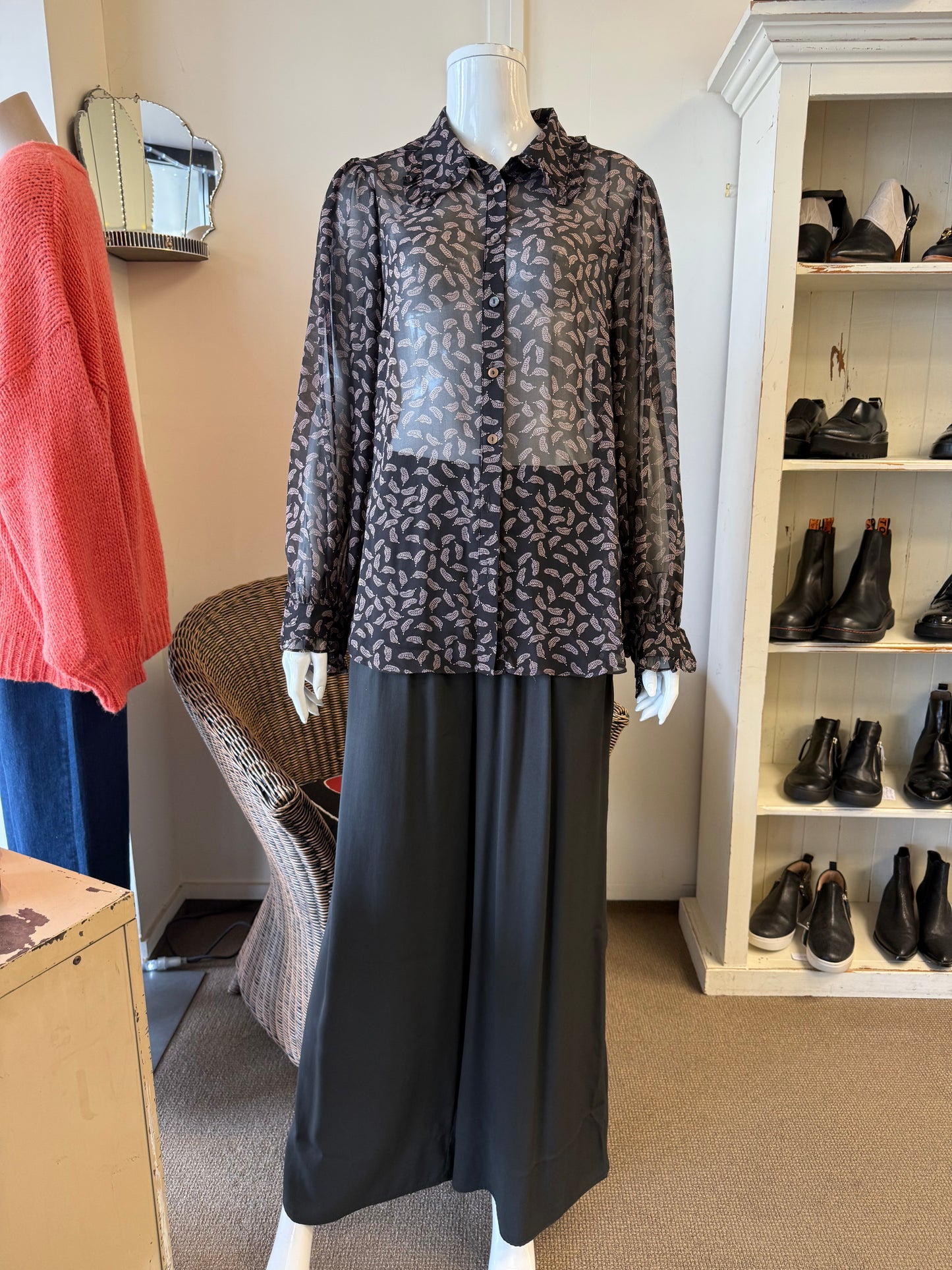 Siren Frill Collar Shirt