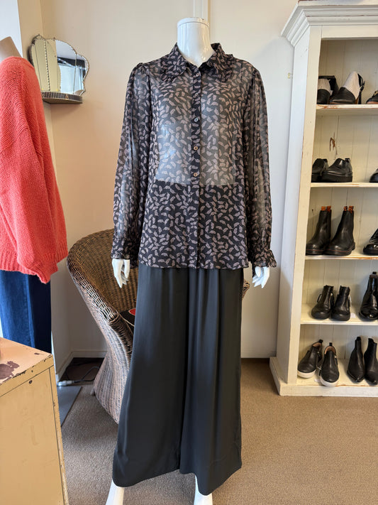 Siren Frill Collar Shirt