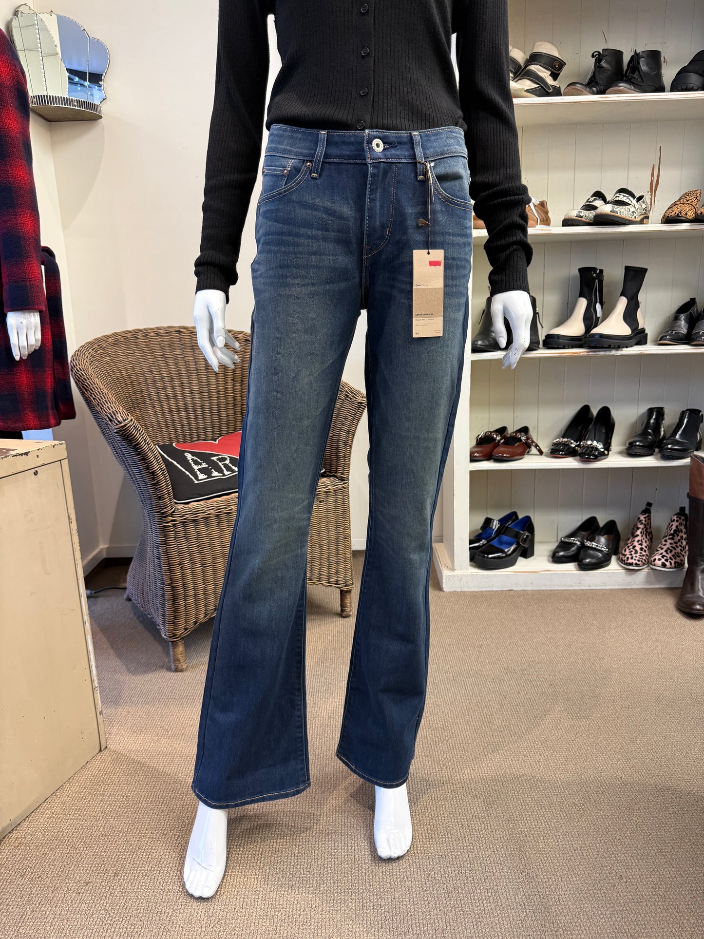 Levi’s Demi Curve Jeans