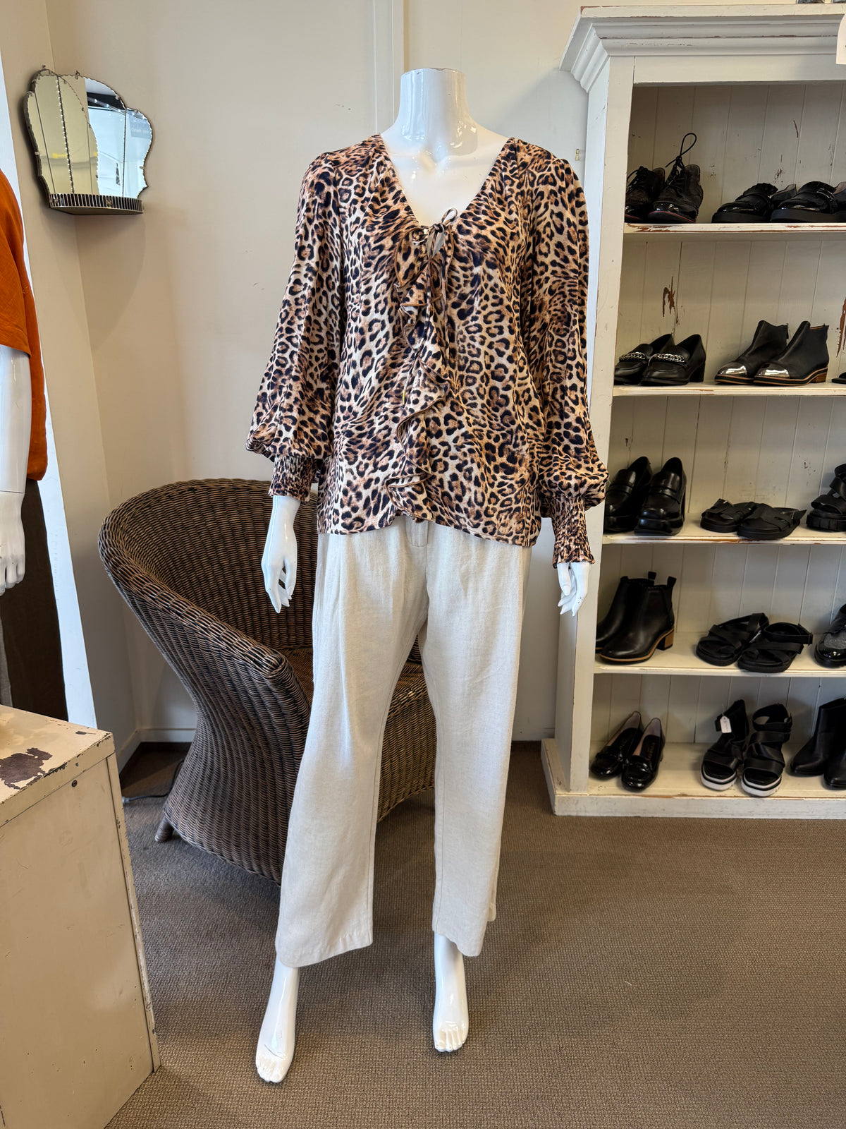 Eb + Ive Top