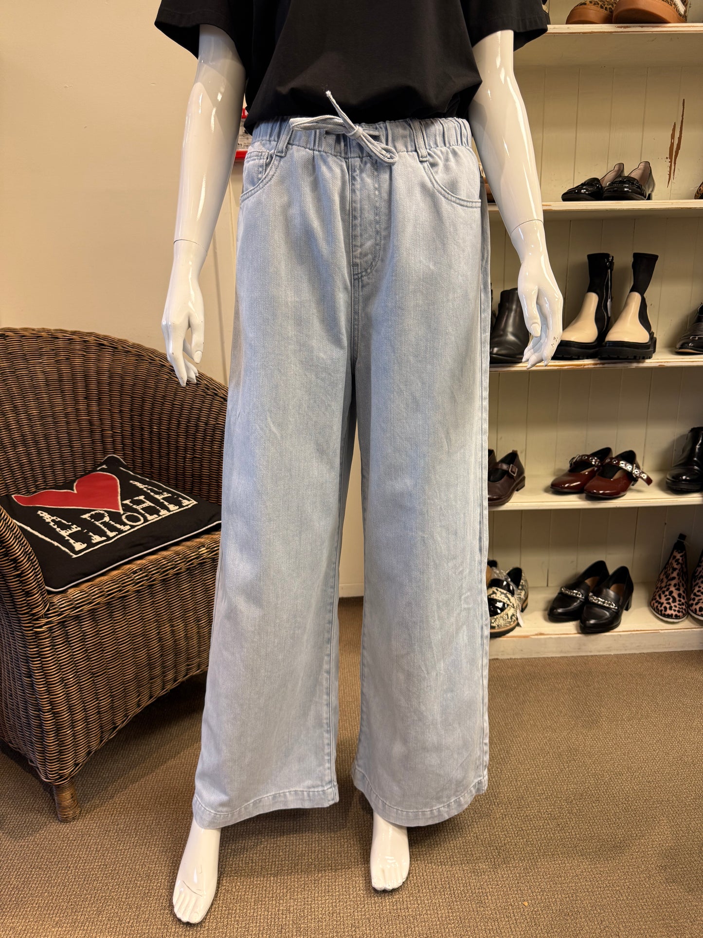 Moochi Jeans