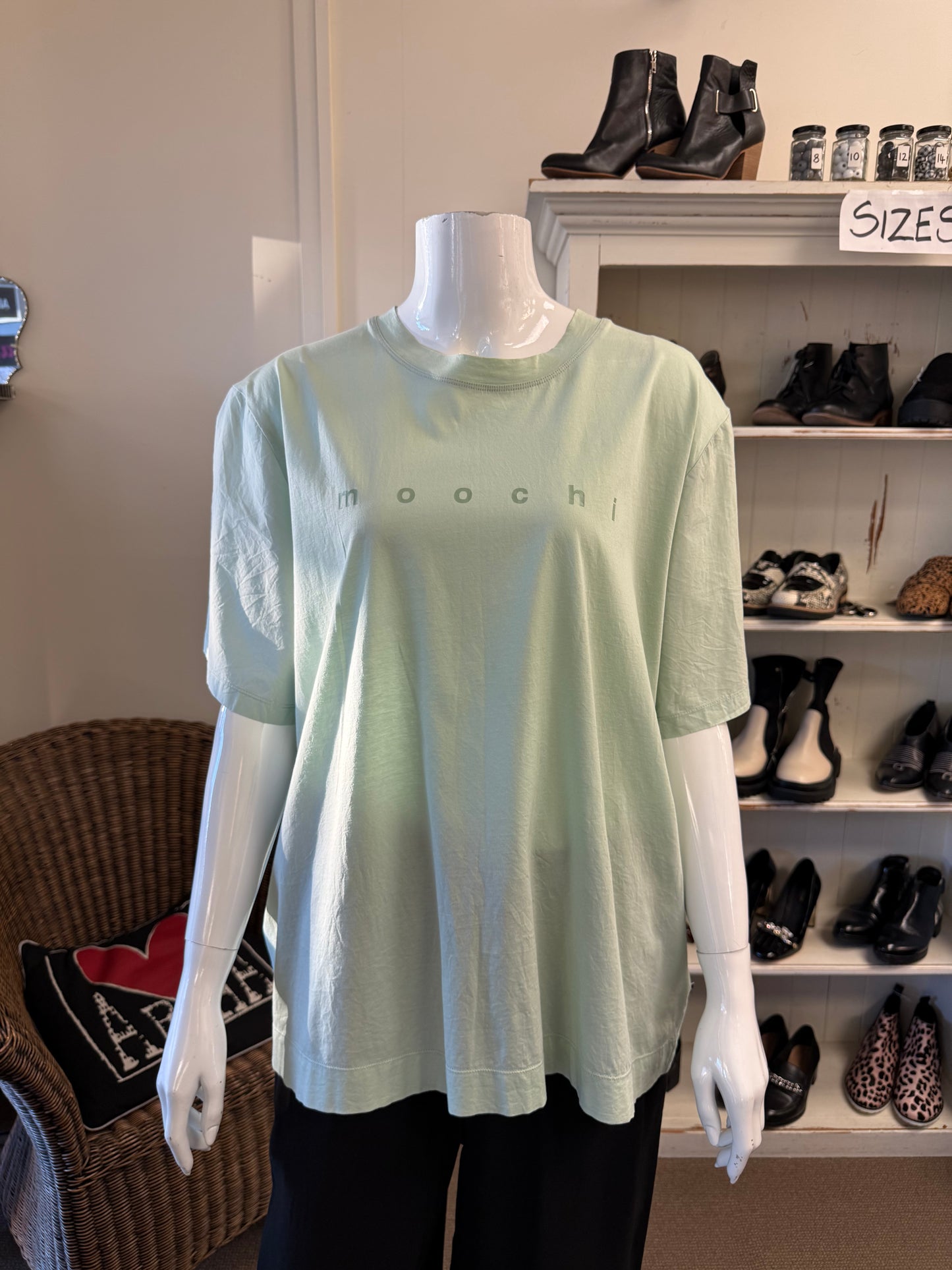 Moochi T-shirt