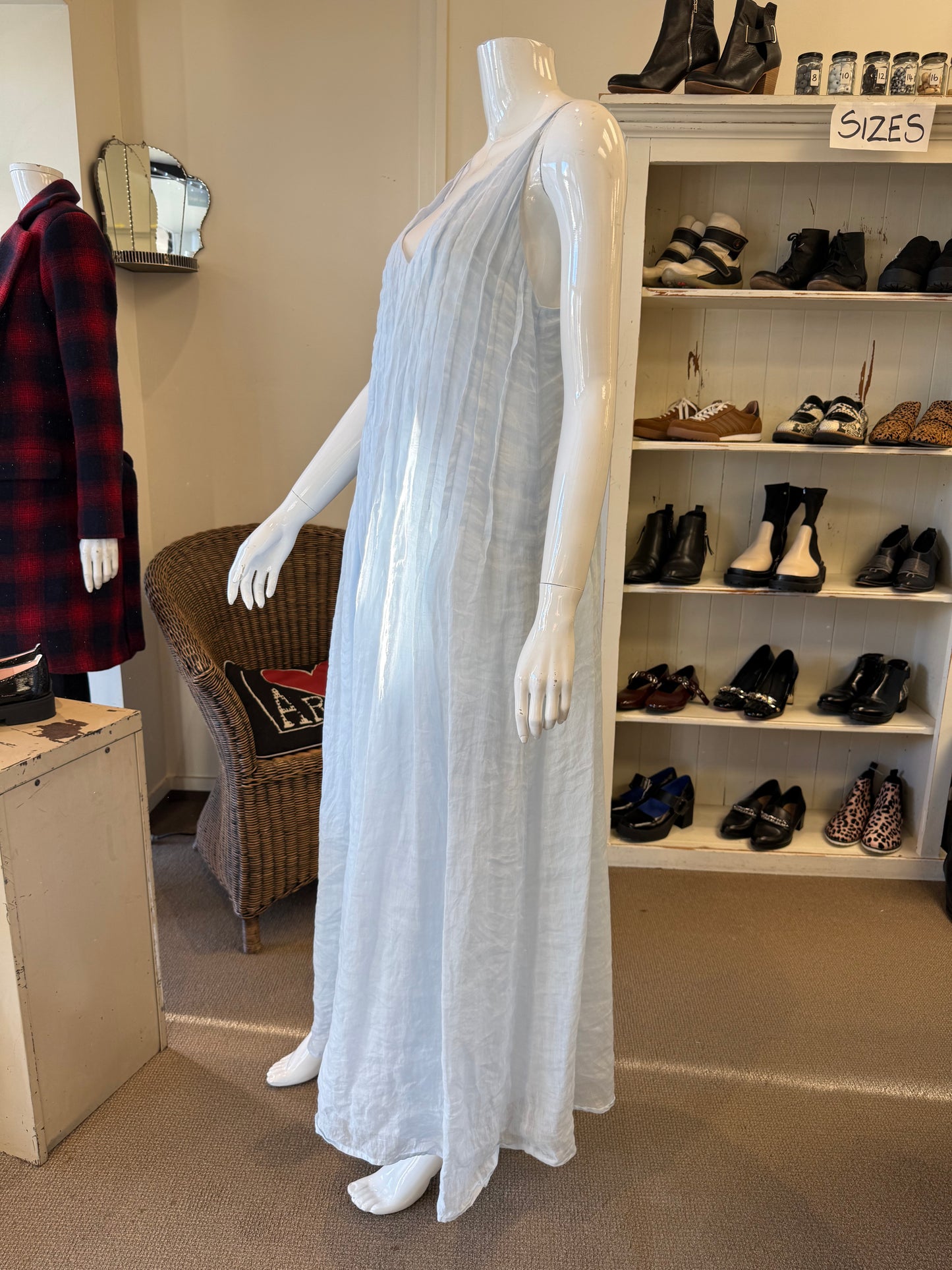 Dissh Dress