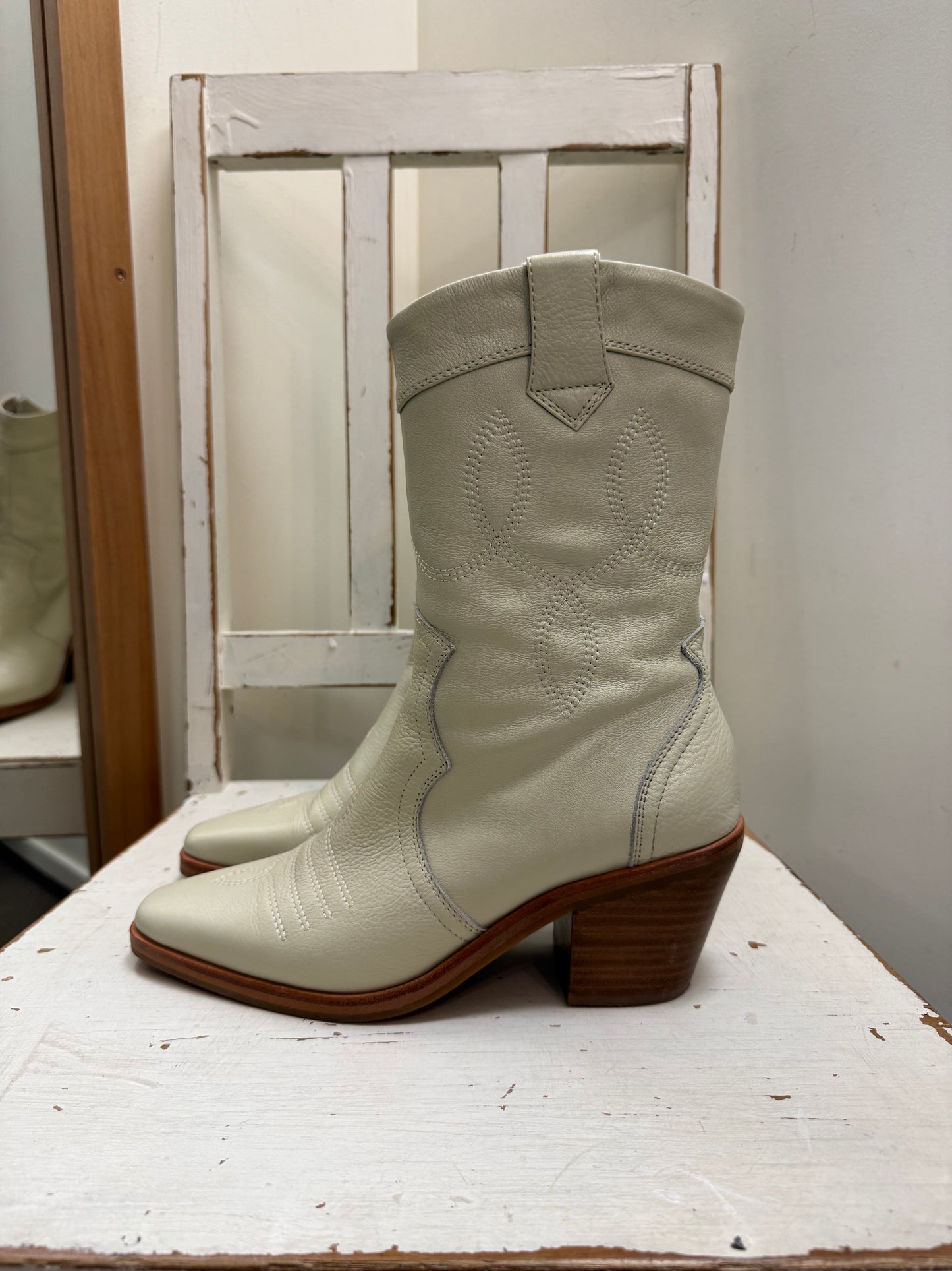 Isabella Anselmi Boots