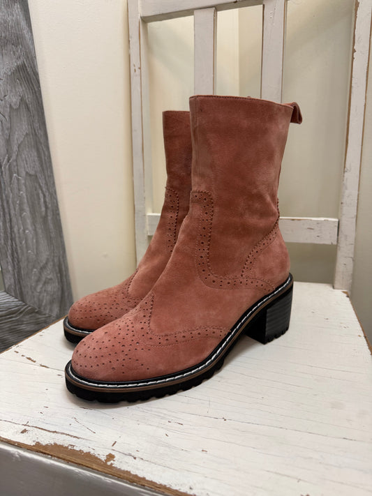 Minx Boots
