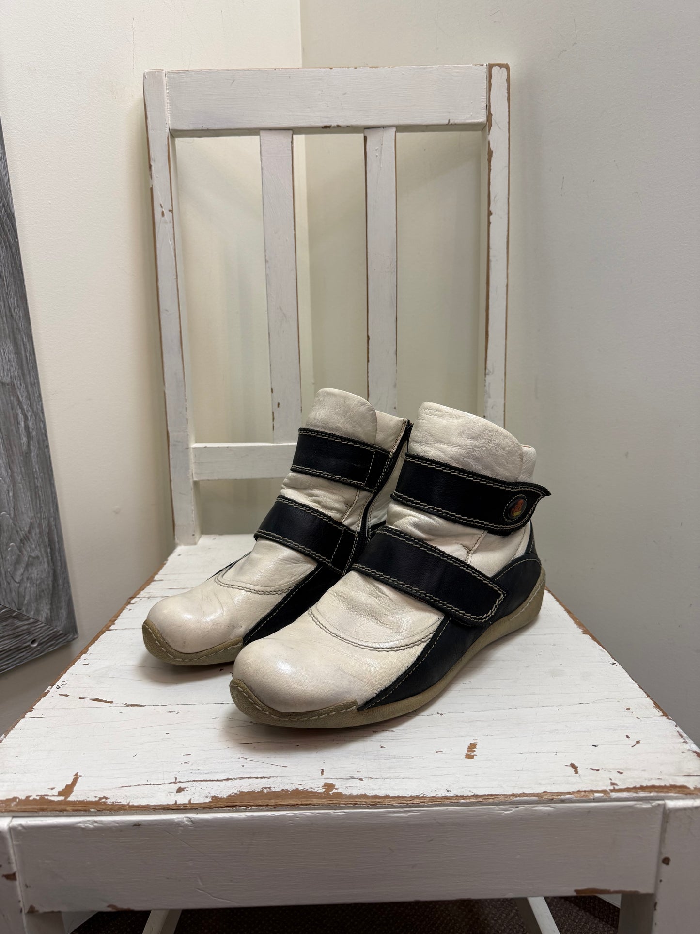 Eject Boots