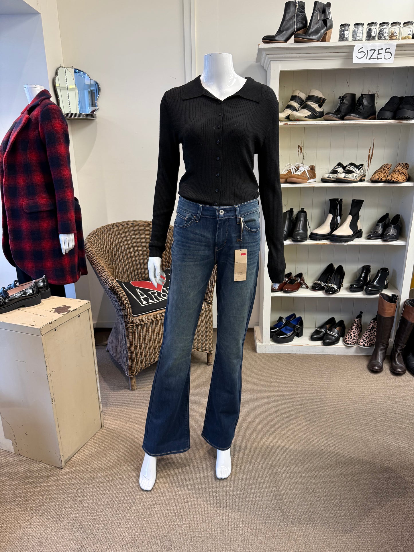 Levi’s Demi Curve Jeans
