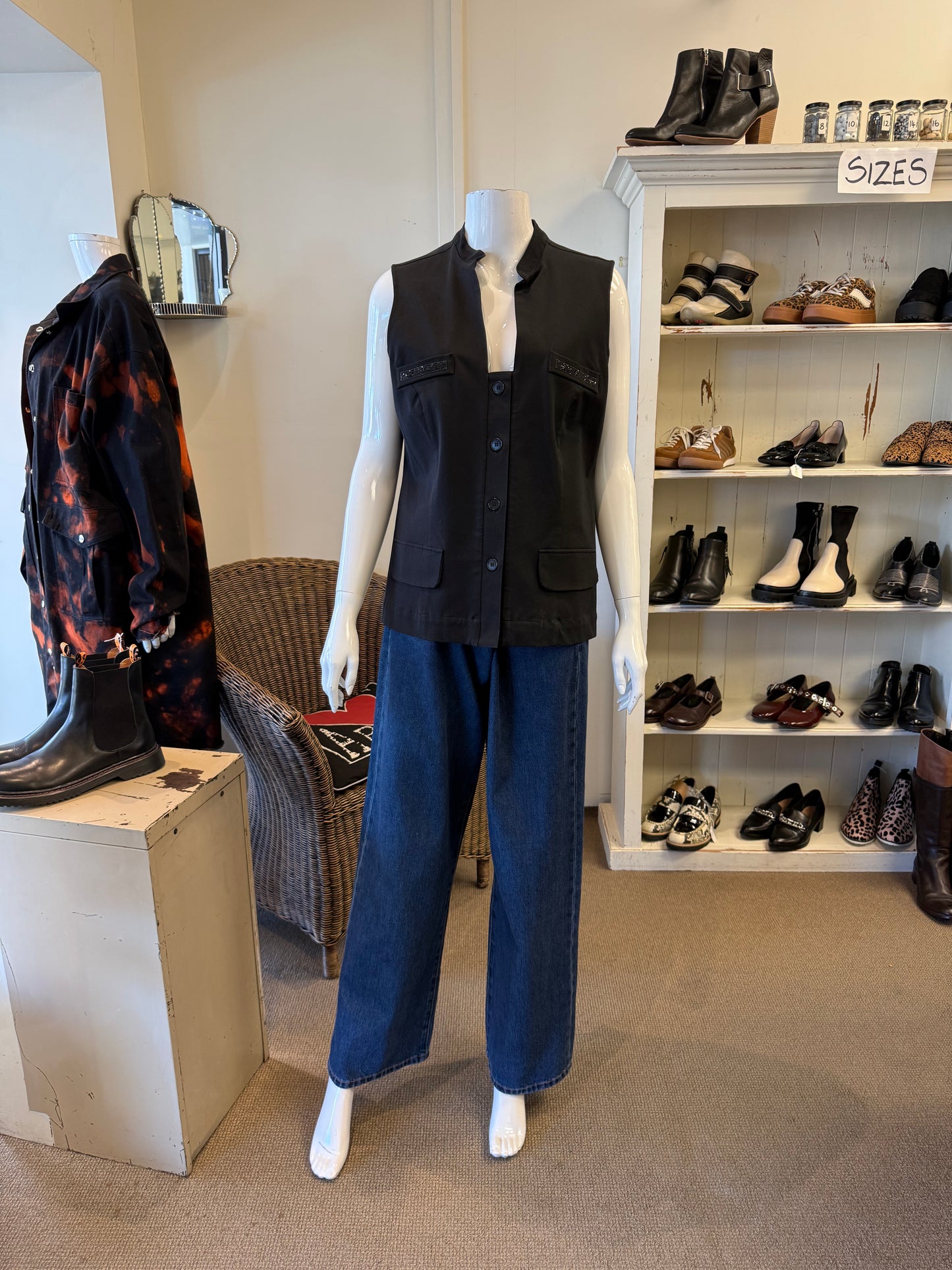 Repertoire Vest