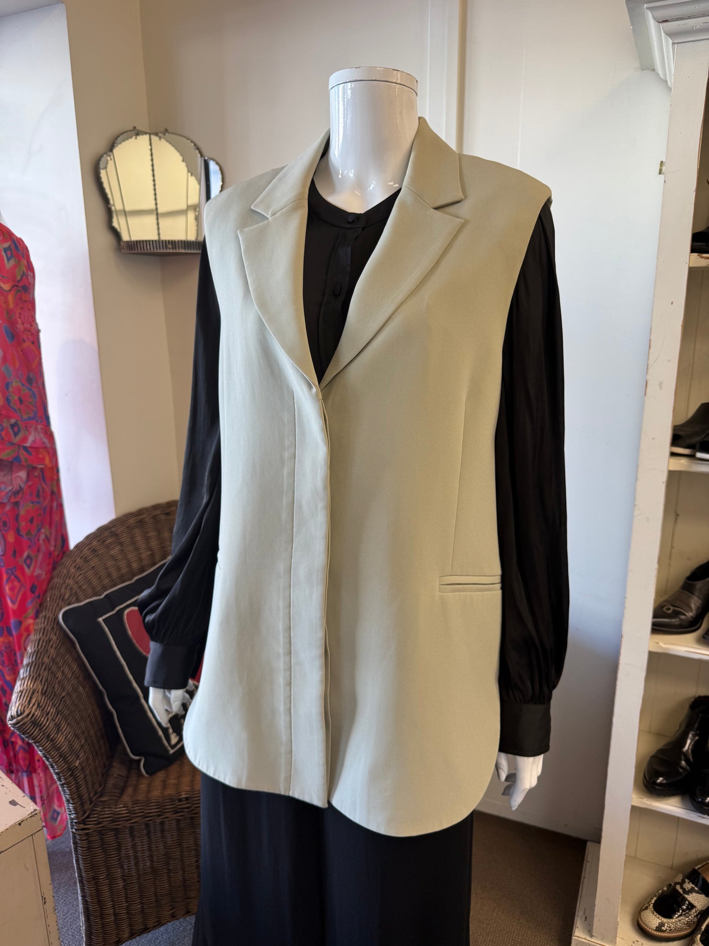 Harris Tapper Vest