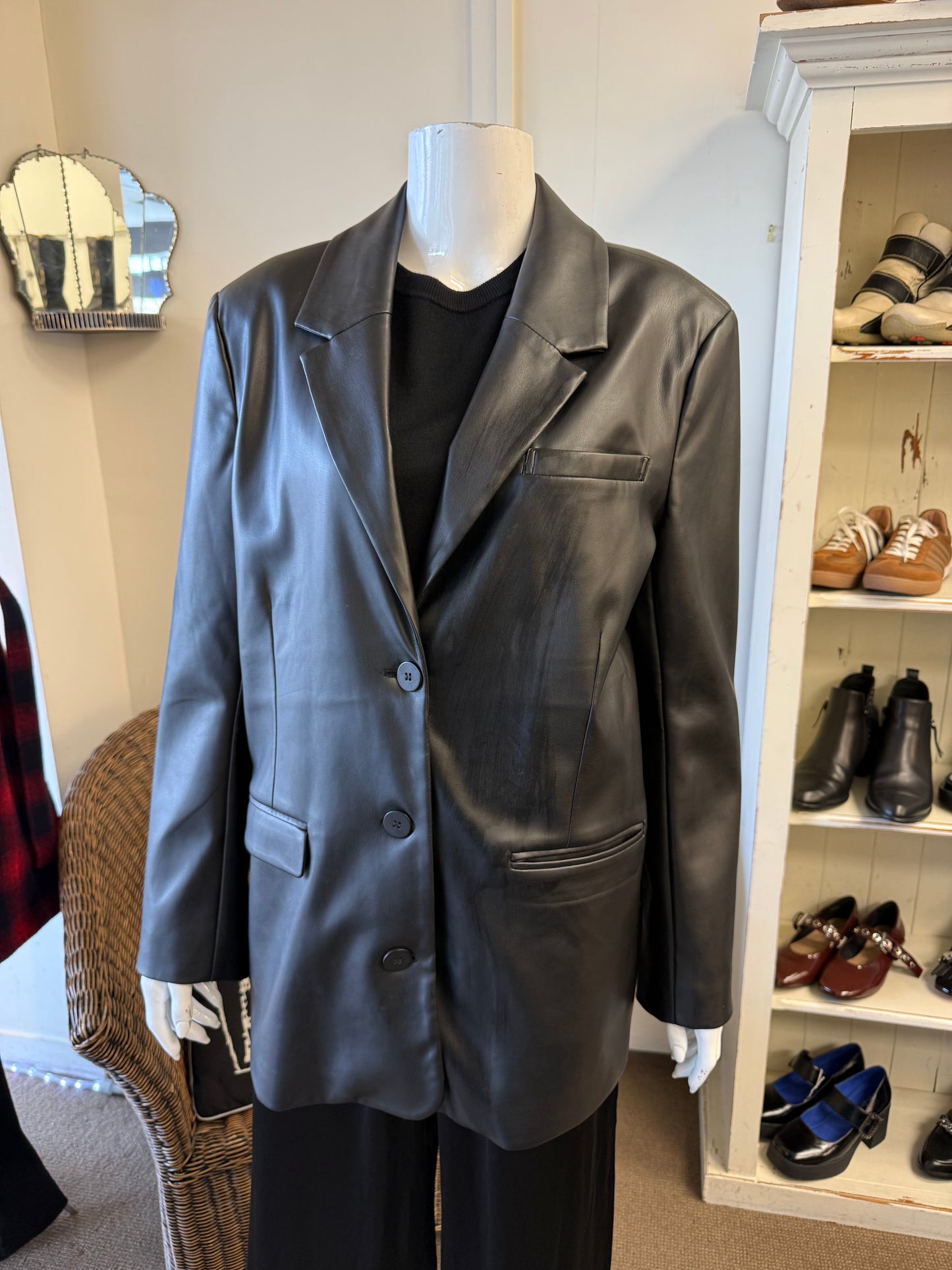 Decjuba Jacket