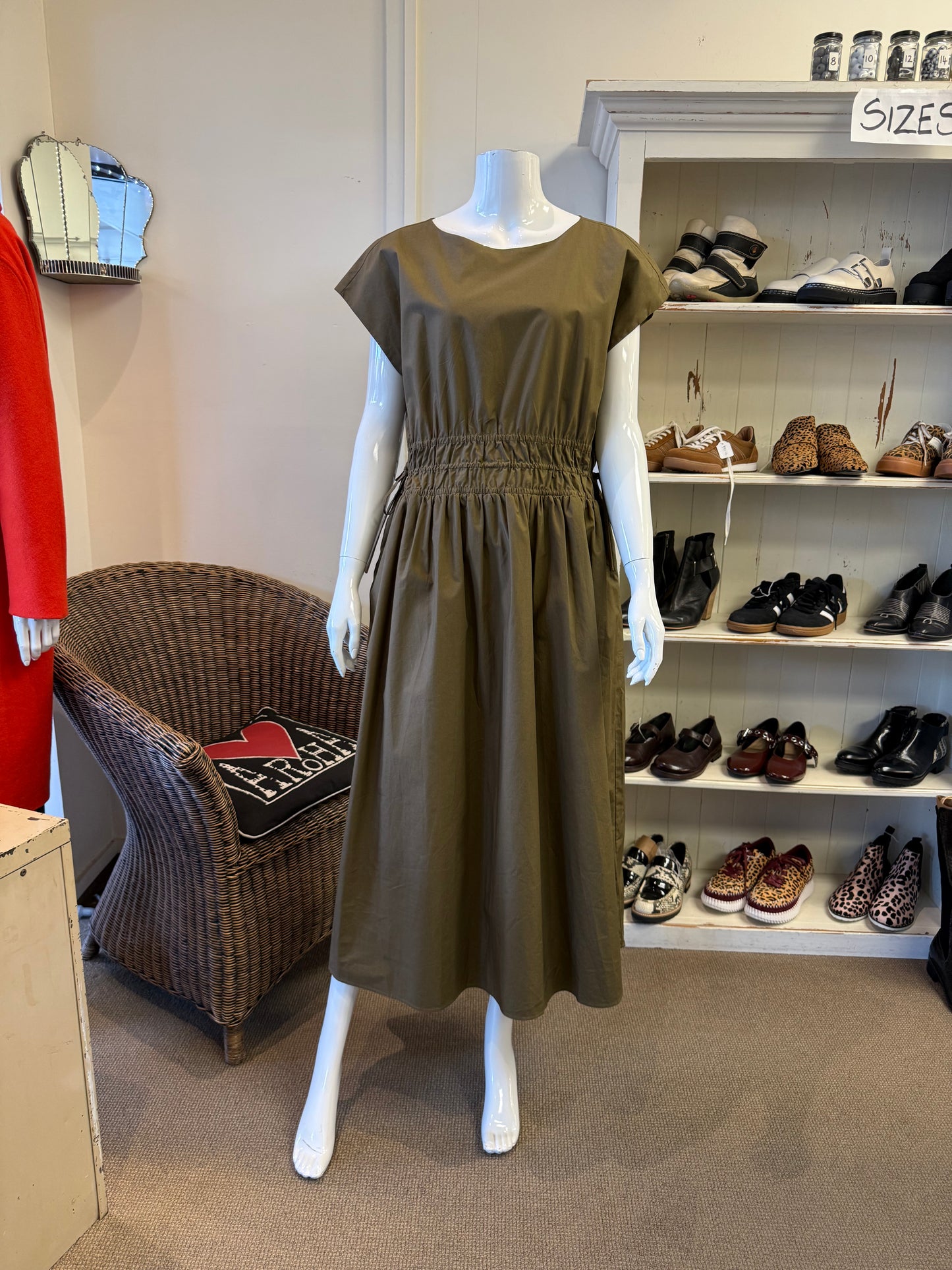Decjuba Dress