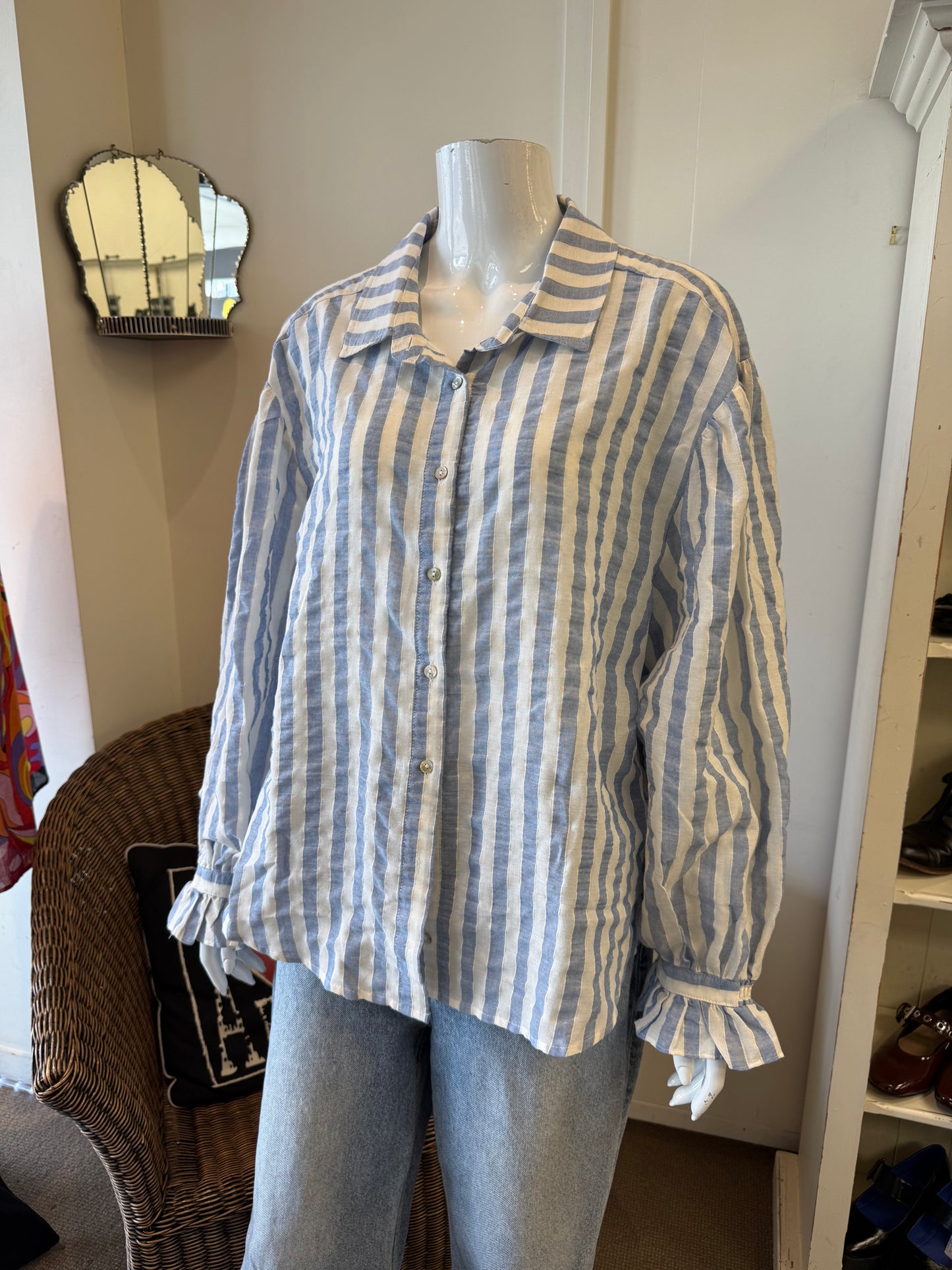 By Rosa Shirt