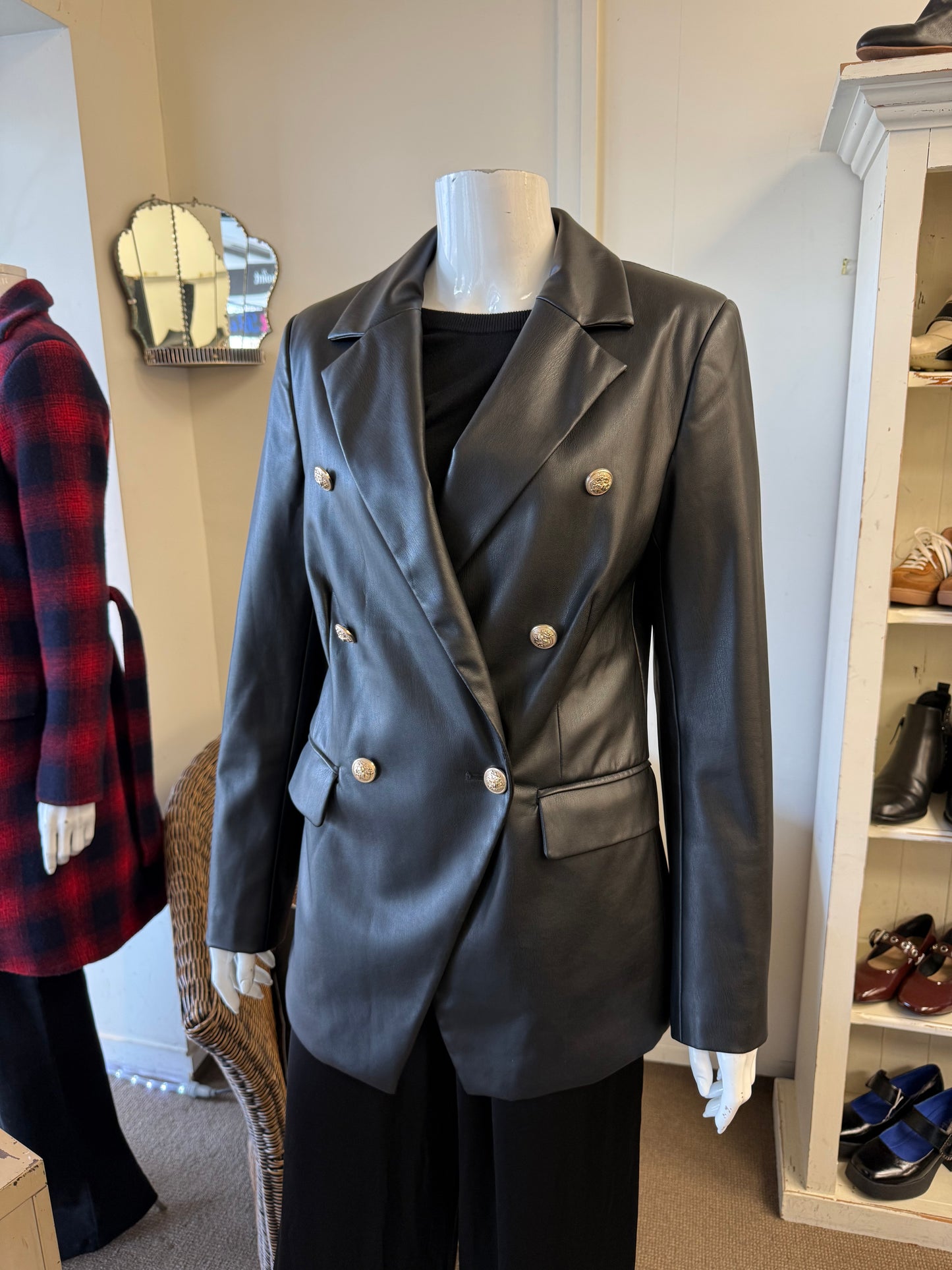 Decjuba Jacket