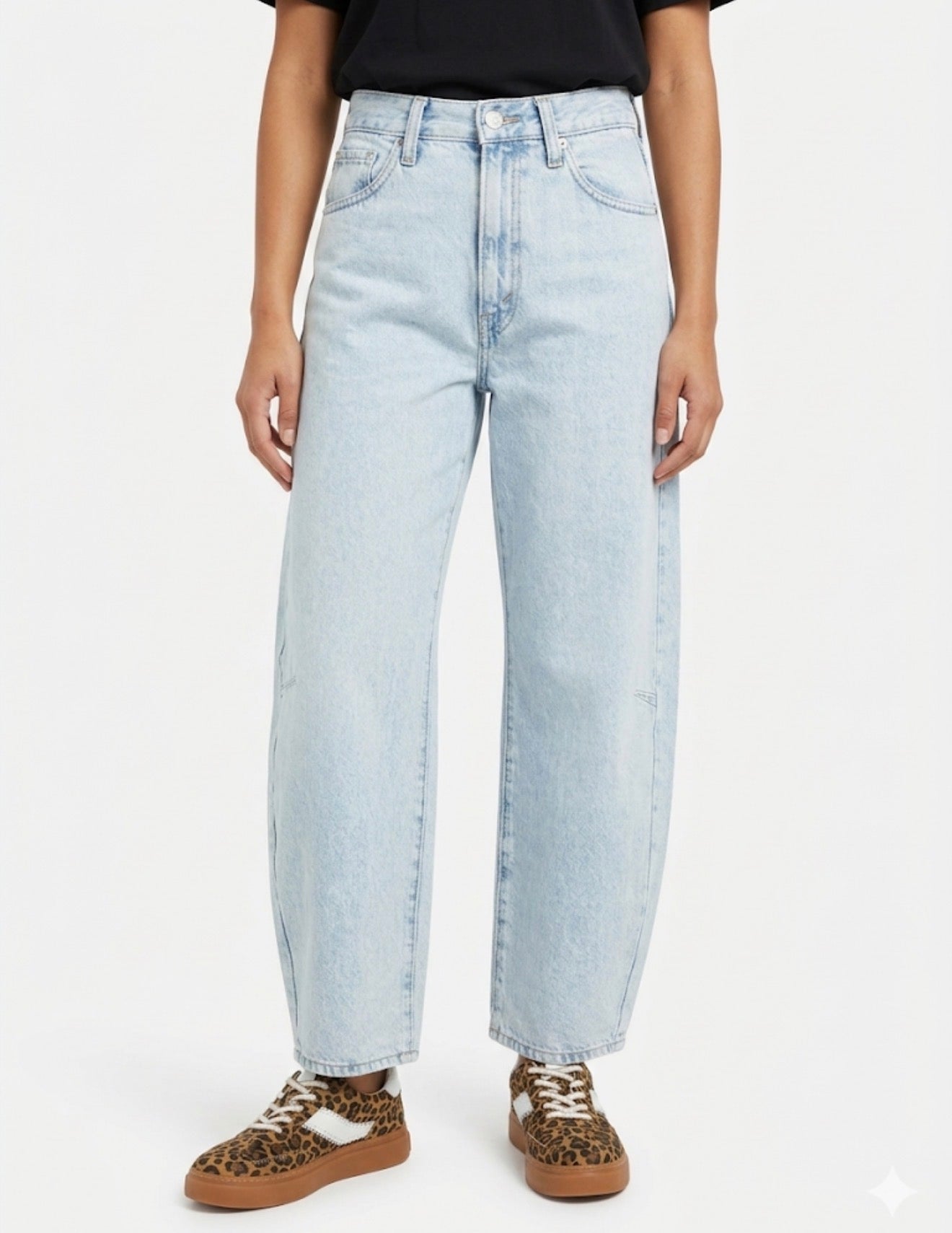 Levi Barrel Jeans