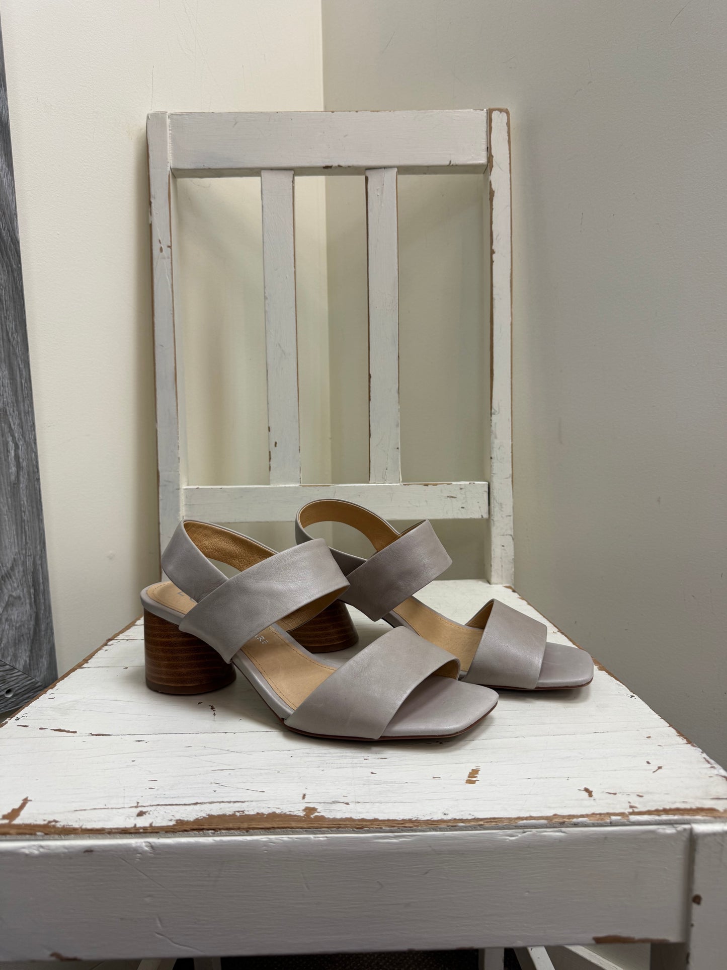 EOS Heels