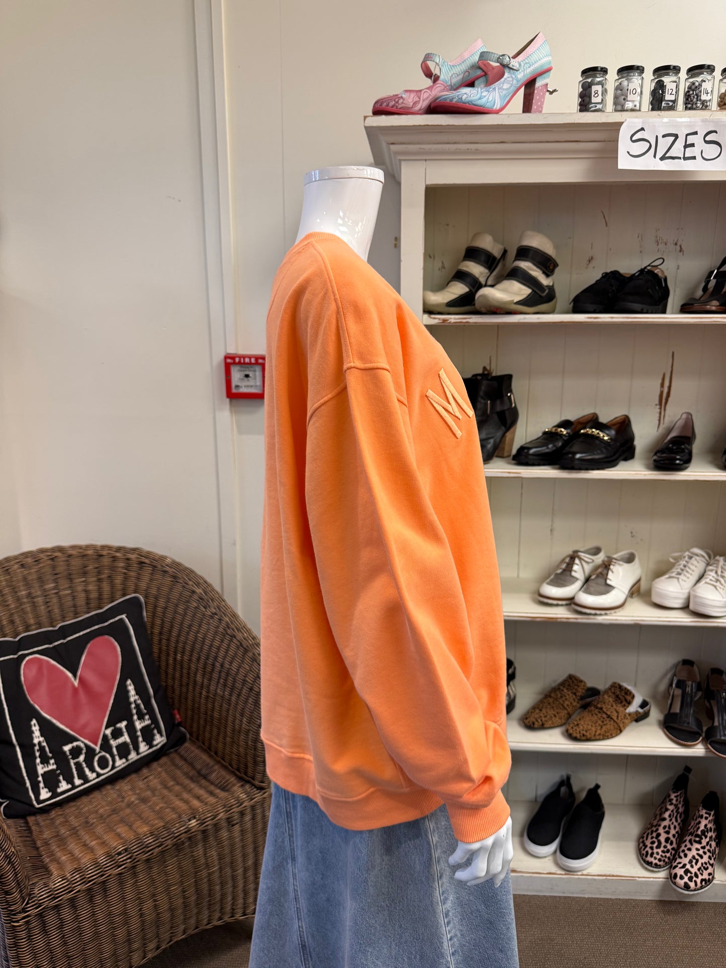 Moochi Crewneck