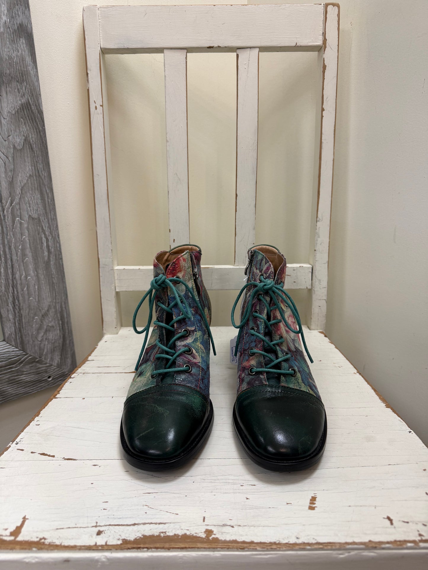 Helium Boots