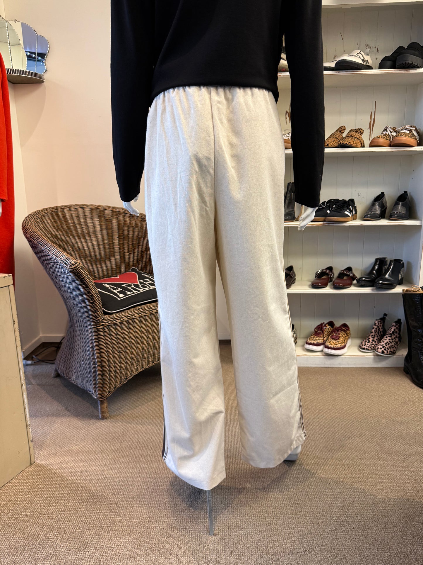 Silent Theory Pants