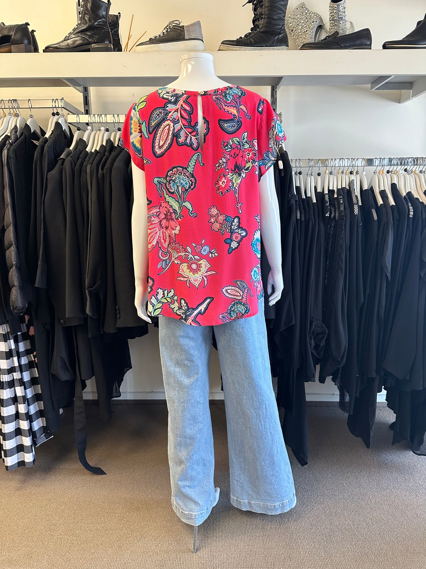 Loobies Story Top