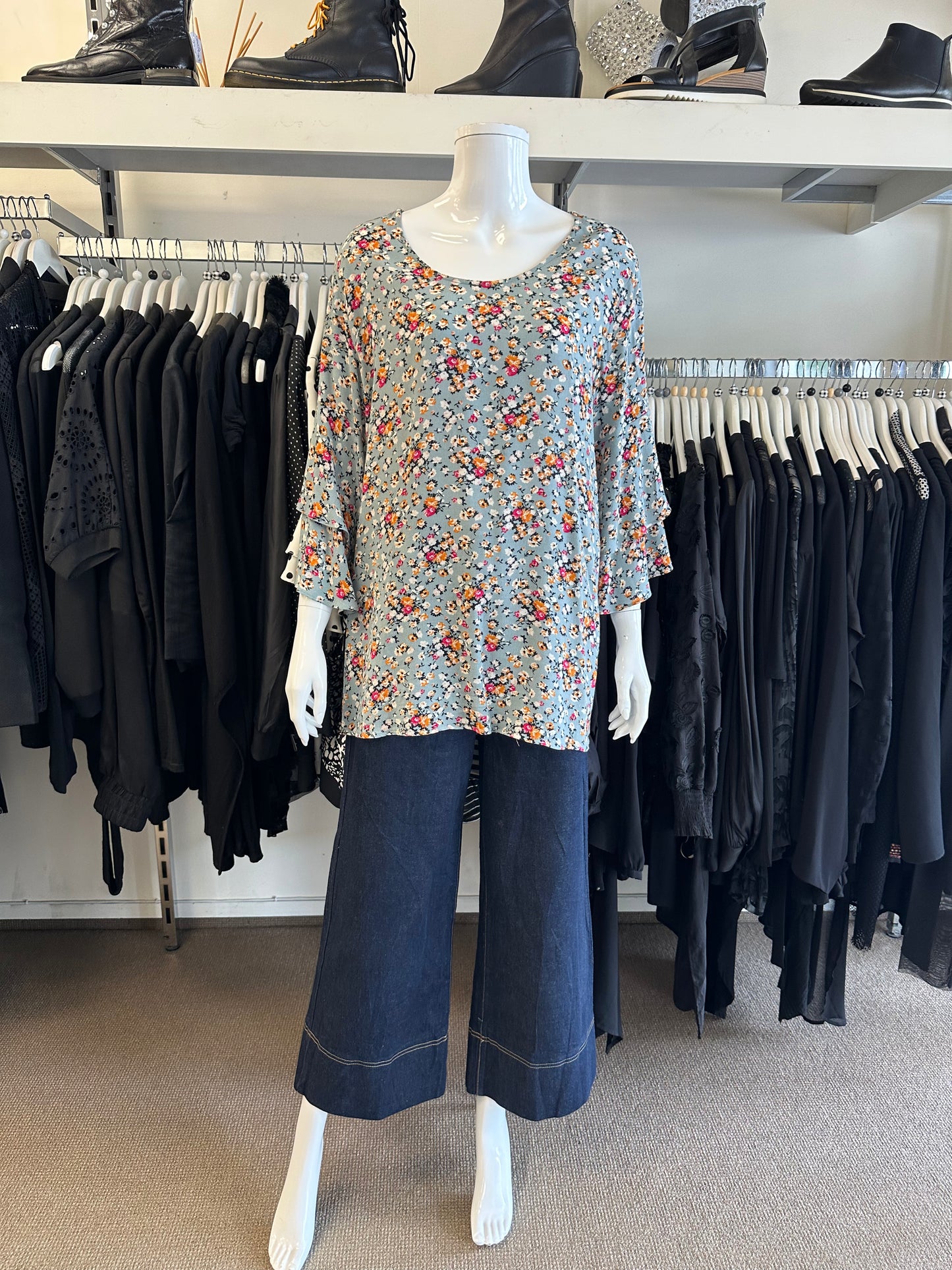 Lemon Tree Design Top