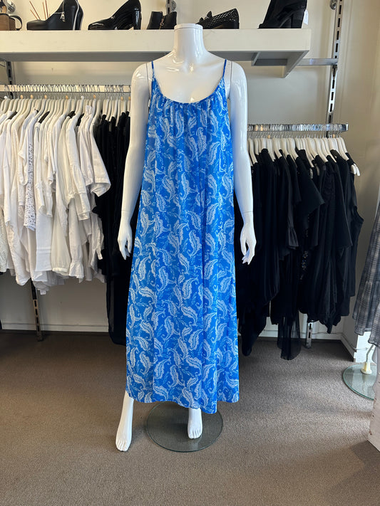 Moochi Dress, Size 8, Colour blue, white