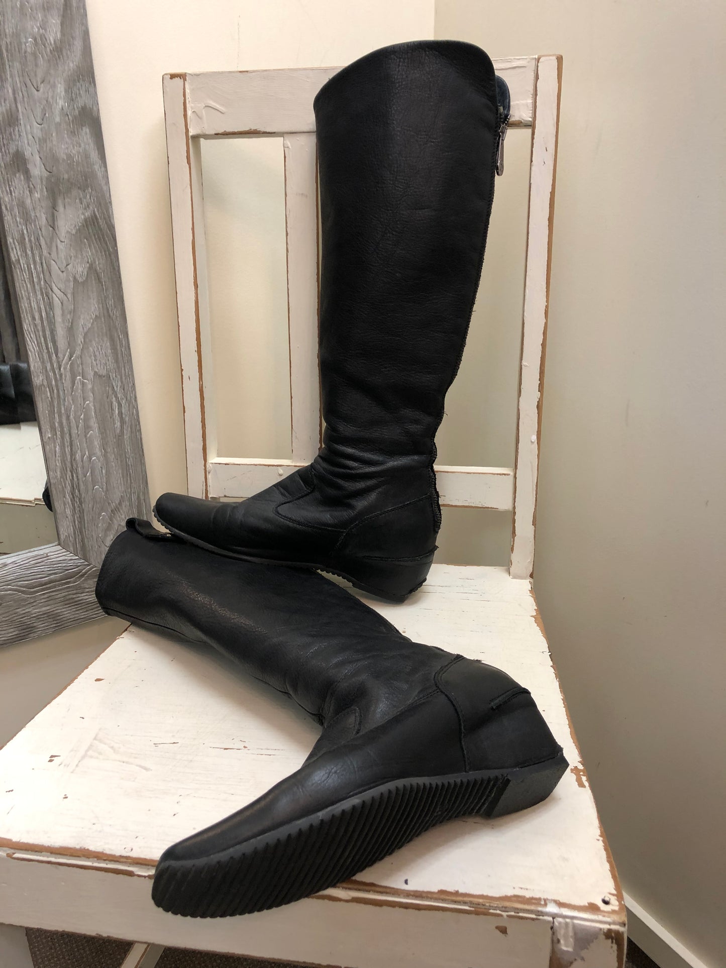 Weekend Leather Boots